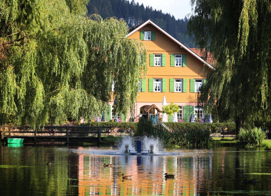 Hotel Zur alten Mühle Neuenburg  Exterior foto